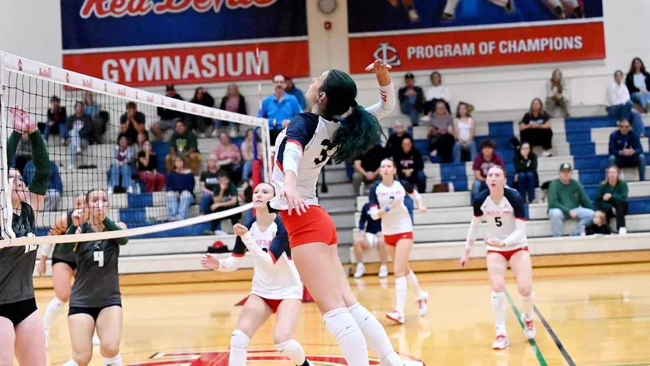 Women's Volleyball: Devils Calm The Storm With 3-0 Win