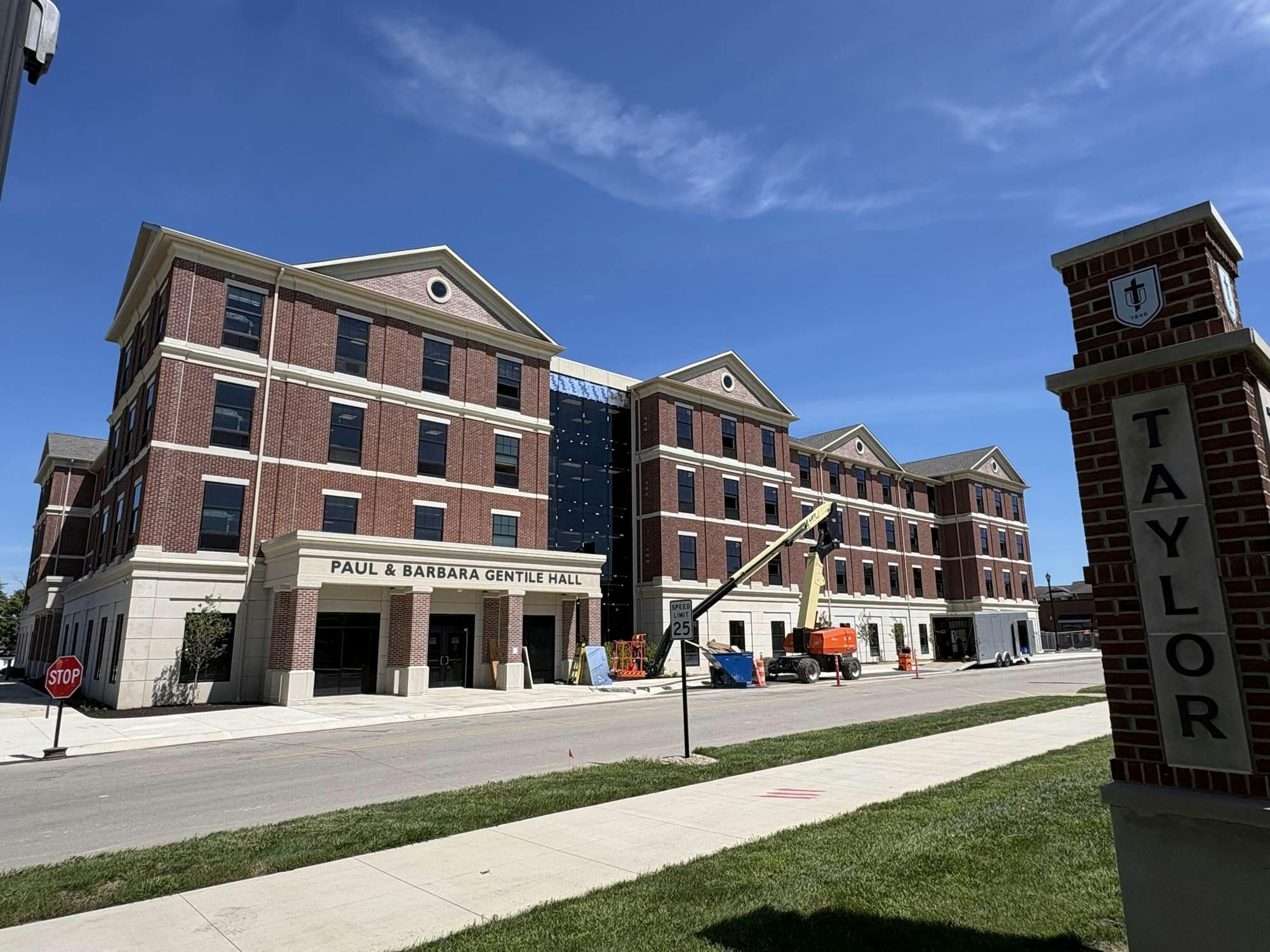 Gentile Hall opens doors to Taylor students